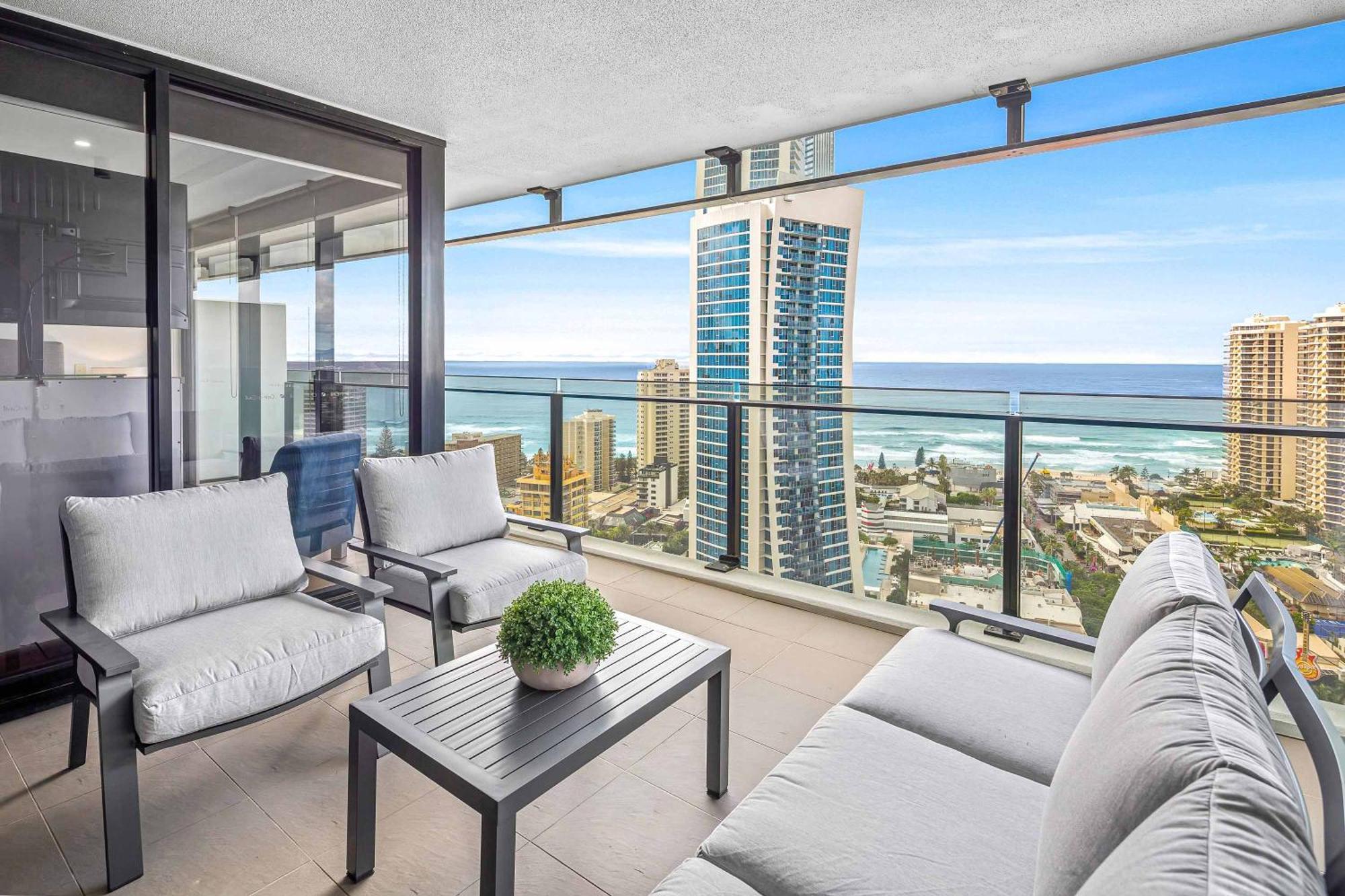 Holiday Holiday Circle On Cavill Apartments Gold Coast Habitación foto