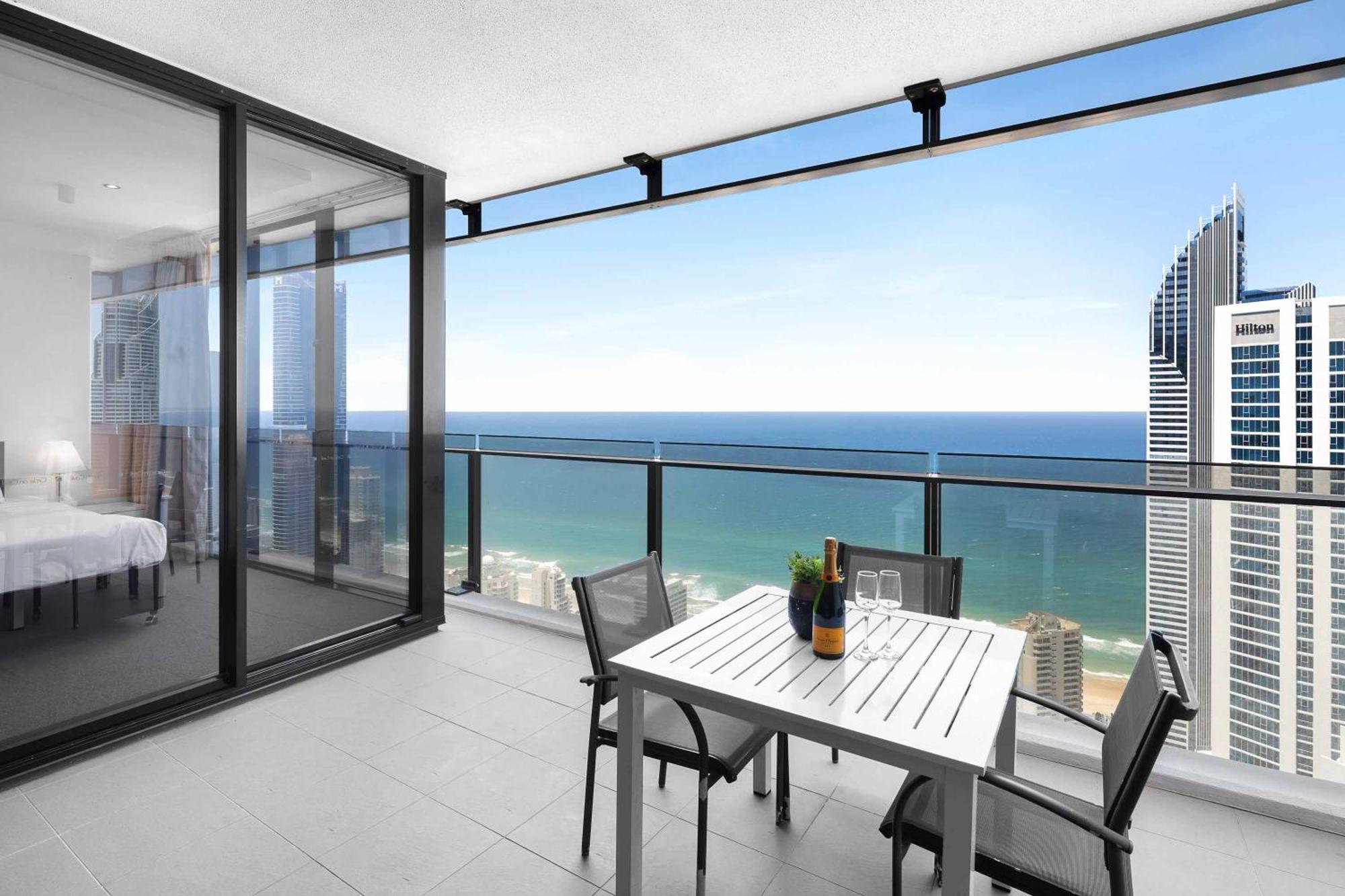 Holiday Holiday Circle On Cavill Apartments Gold Coast Habitación foto