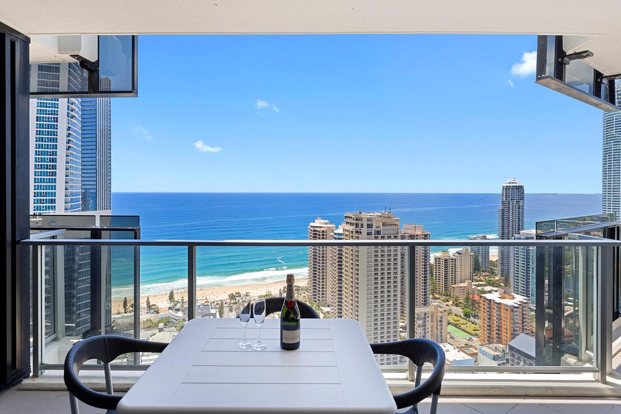 Holiday Holiday Circle On Cavill Apartments Gold Coast Habitación foto